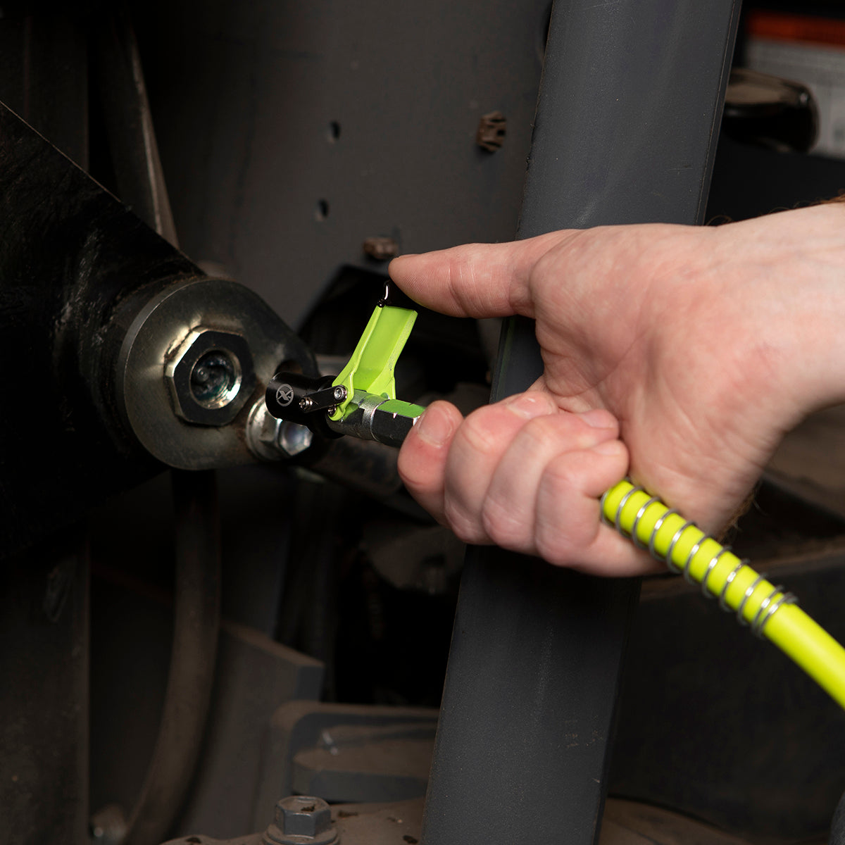 Quick-Release Grease Coupler