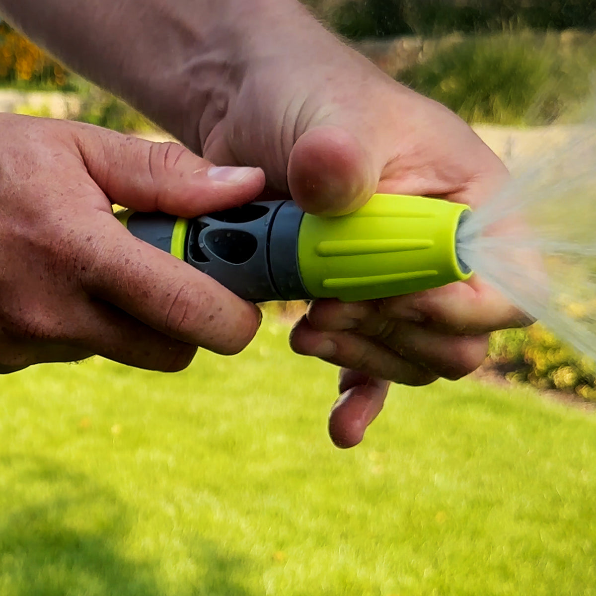 Garden Hose Kit with Quick Connect Attachments – Flexzilla