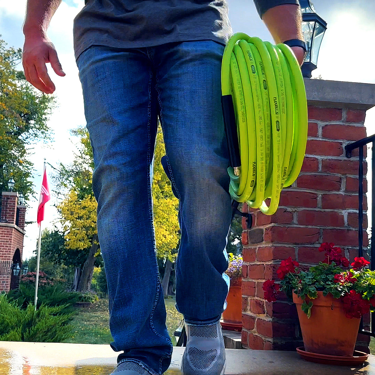 Pressure Washer Hose with M22 Fittings – Flexzilla
